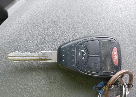 2007 Jeep Grand Cherokee Laredo from USA, damaged, VIN 1J8HR48P97C567519